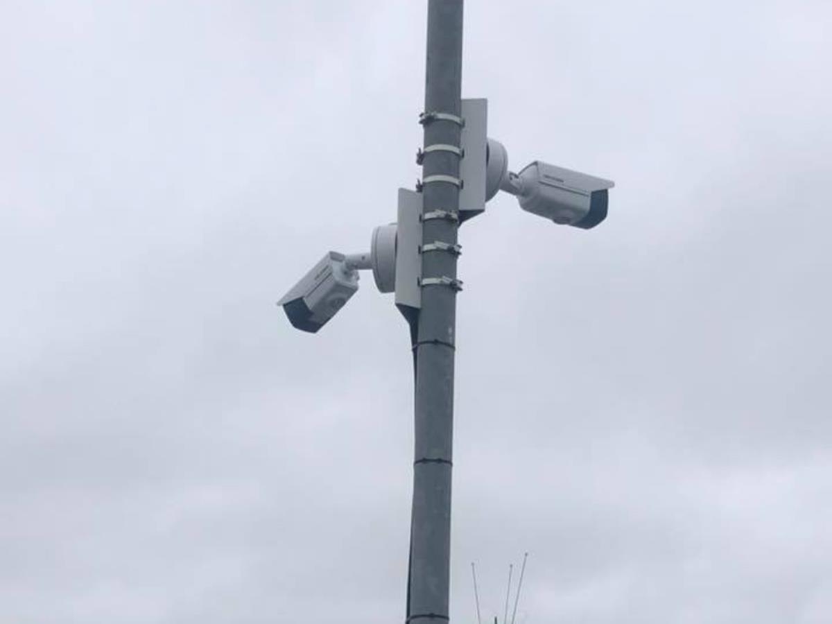 2 of 3 - Further pole mounted cameras ensure all aspects of the building are covered.